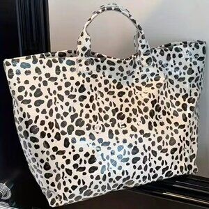 Women’s THE TOTE Handbag PVC -Black & White Leopard Print-